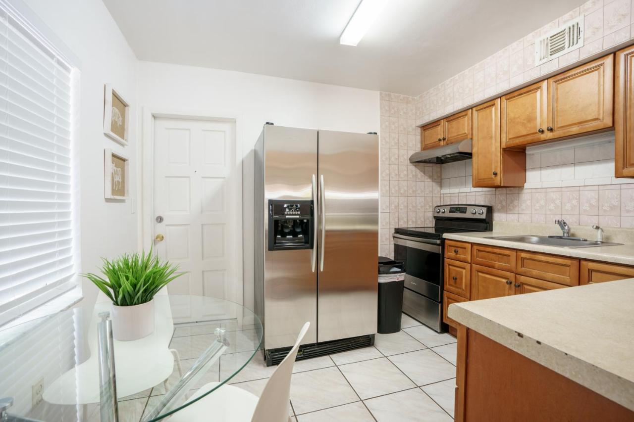 Modern 2 Bedroom In The Heart Of Wynwood Art District Miami Bagian luar foto